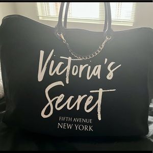 Victoria’s secret New York fashion show bag